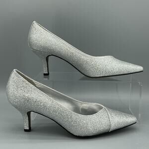 NEW Easy Street Women’s Chiffon Glitter Pumps Silver Size 8.5WW
